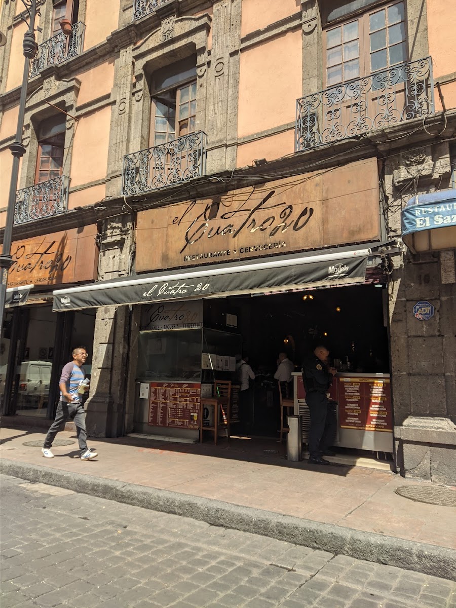 El Cuatro 20