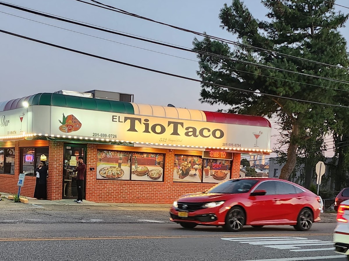 El Tio Taco De Fairview