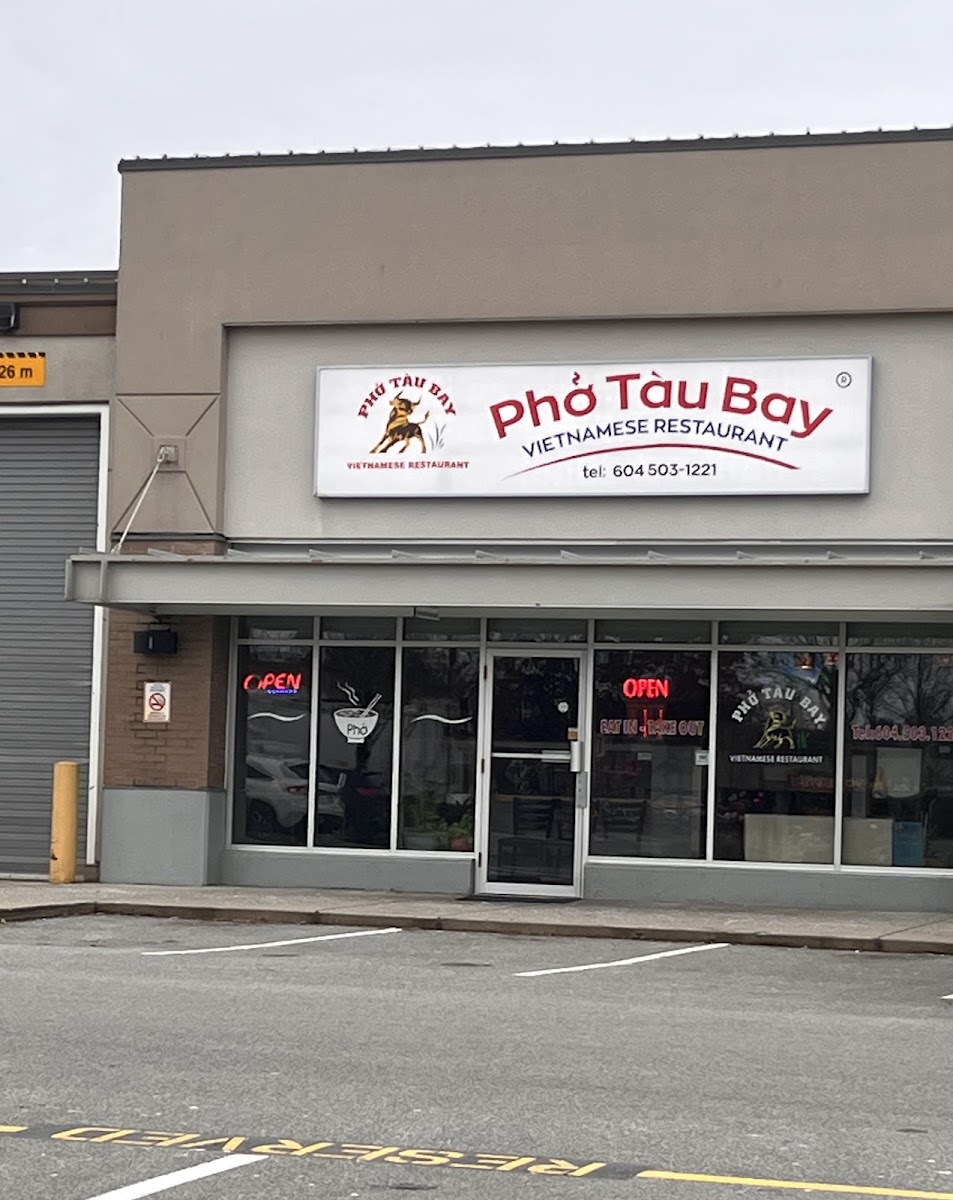 Pho Tau Bay