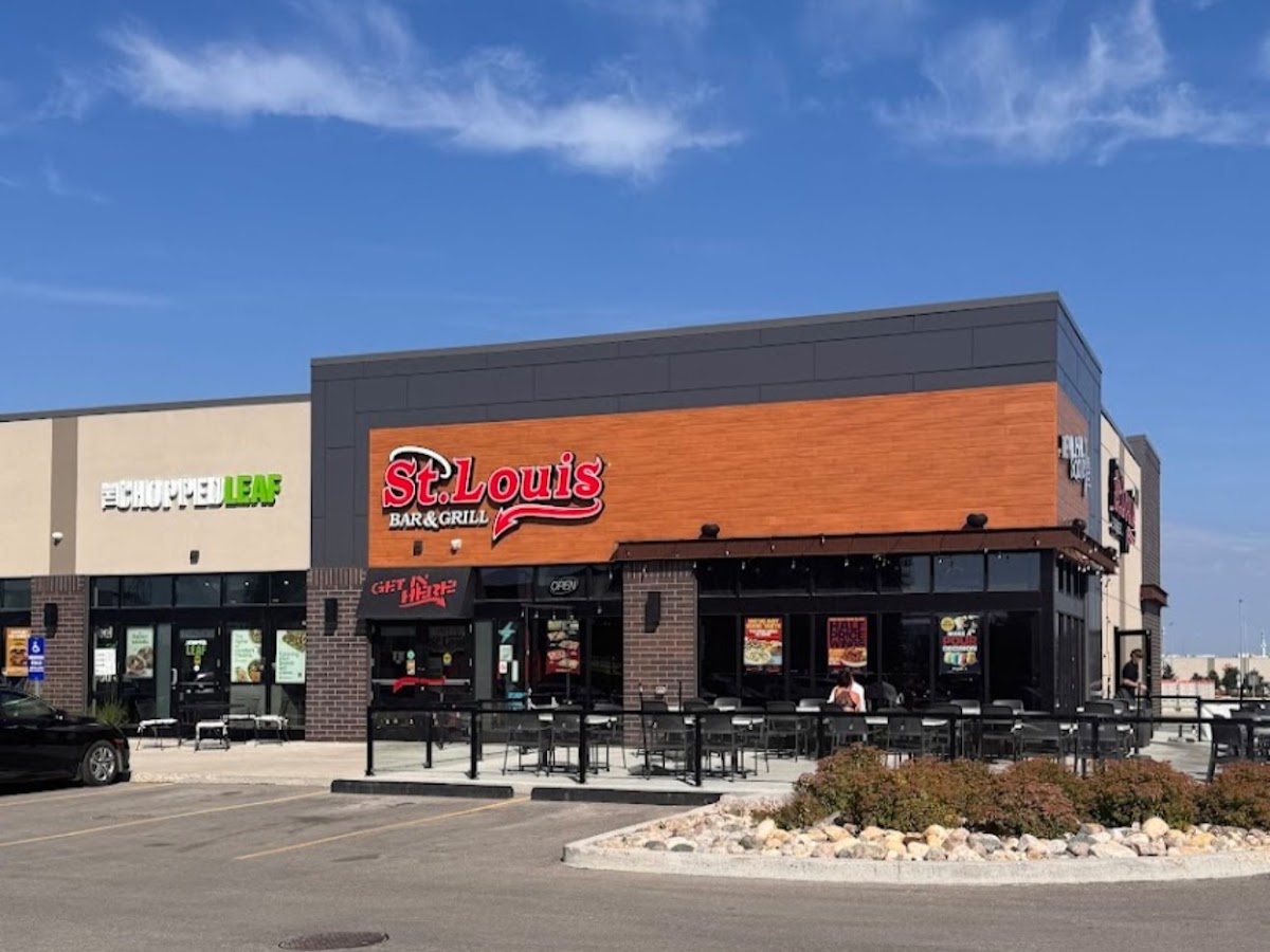 St. Louis Bar & Grill